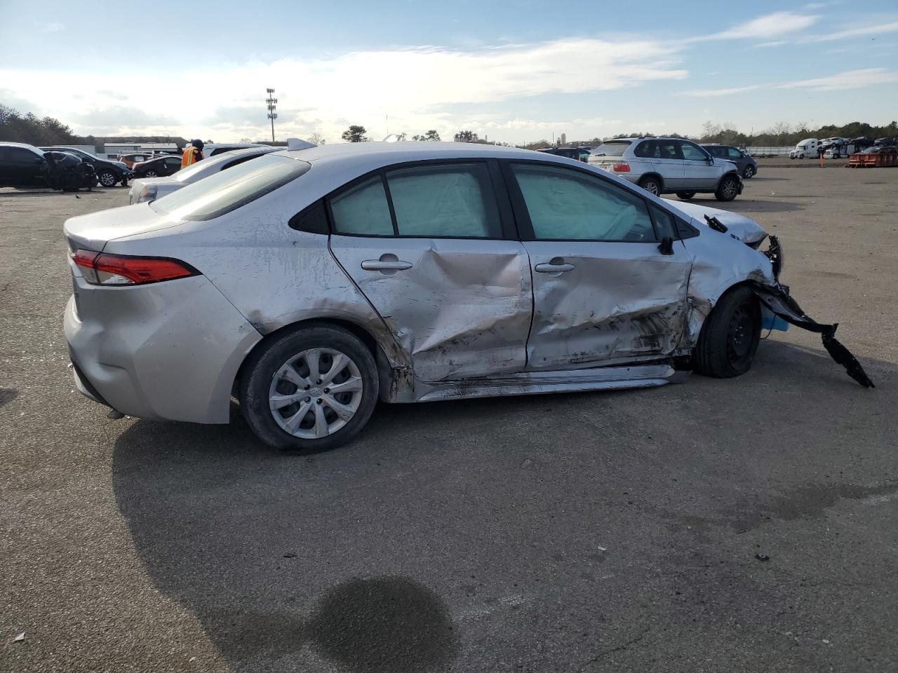 2022 TOYOTA COROLLA LE VIN:JTDEPMAE8NJ211693