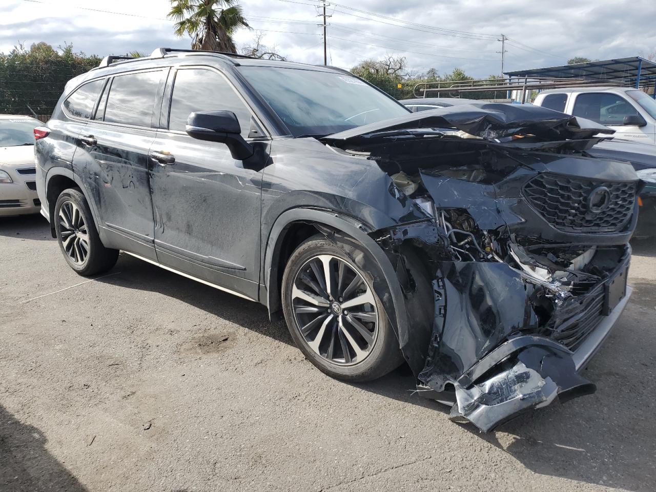 2022 TOYOTA HIGHLANDER XSE VIN:5TDJZRBH7NS219477