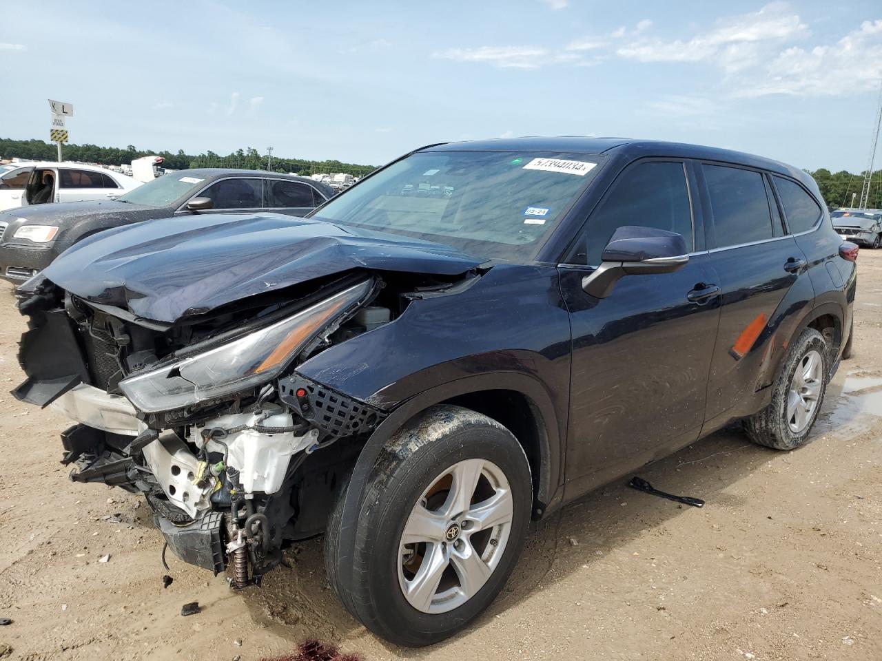 2022 TOYOTA HIGHLANDER L VIN:5TDCZRAH0NS134555