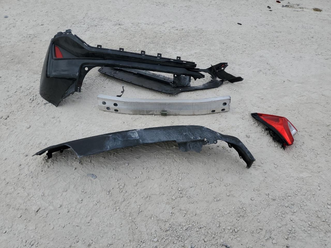 2022 TOYOTA C-HR XLE VIN:JTNKHMBX5N1135524