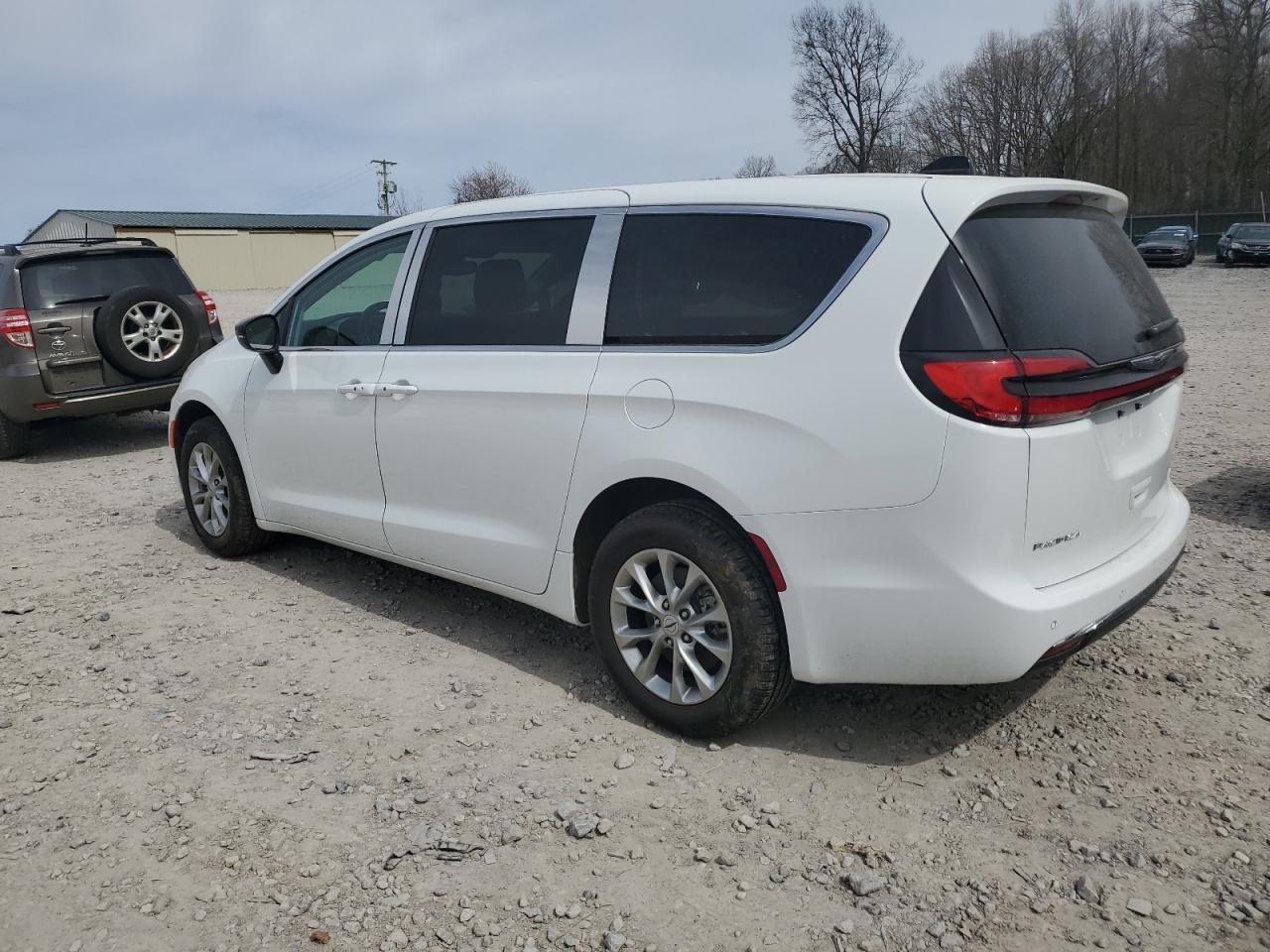 2024 CHRYSLER PACIFICA TOURING L VIN:2C4RC3BG2RR181664