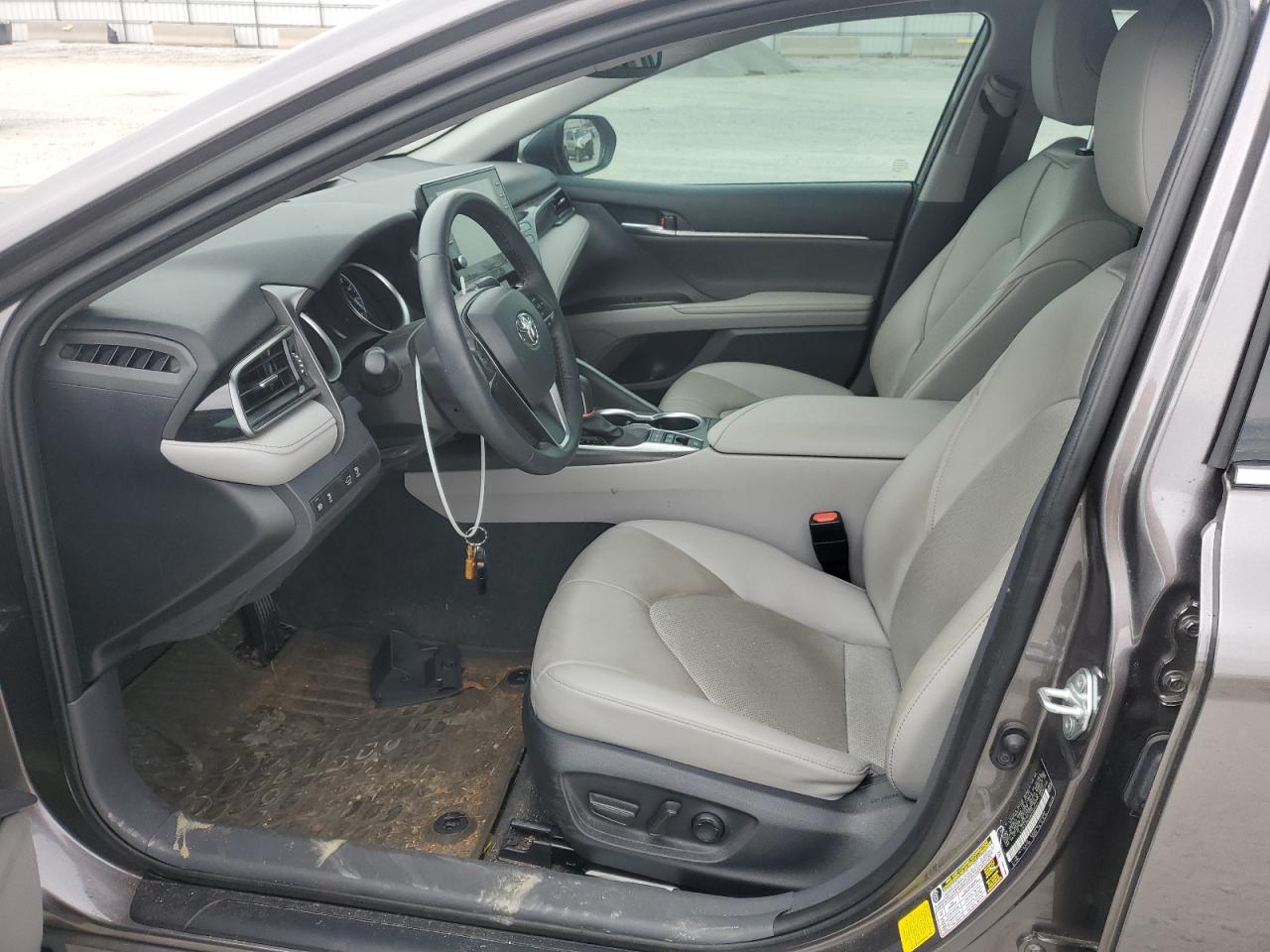 2022 TOYOTA CAMRY XLE VIN:4T1F31AK6NU592541