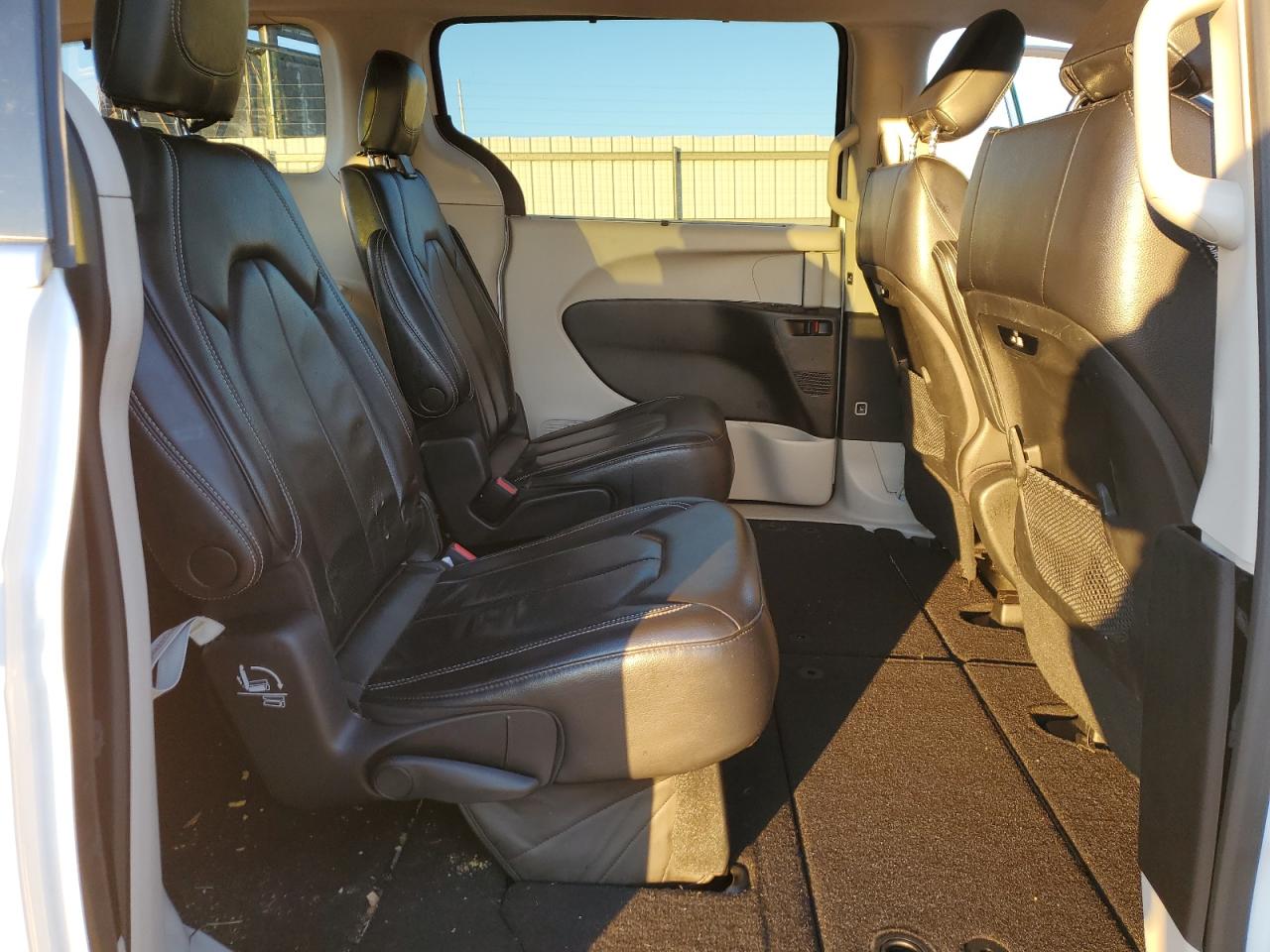 2022 CHRYSLER PACIFICA TOURING L VIN:2C4RC1BG4NR138975