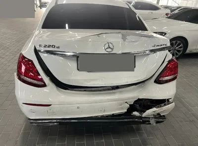 2019 Mercedes-Benz E 220 VIN: