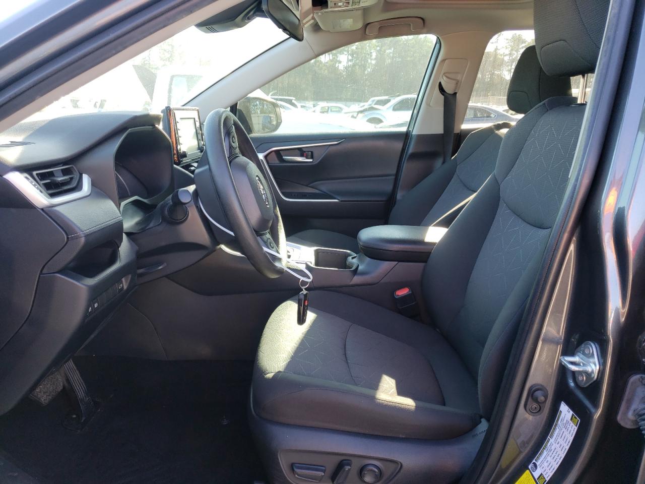 2022 TOYOTA RAV4 XLE VIN:2T3W1RFV0NC209516