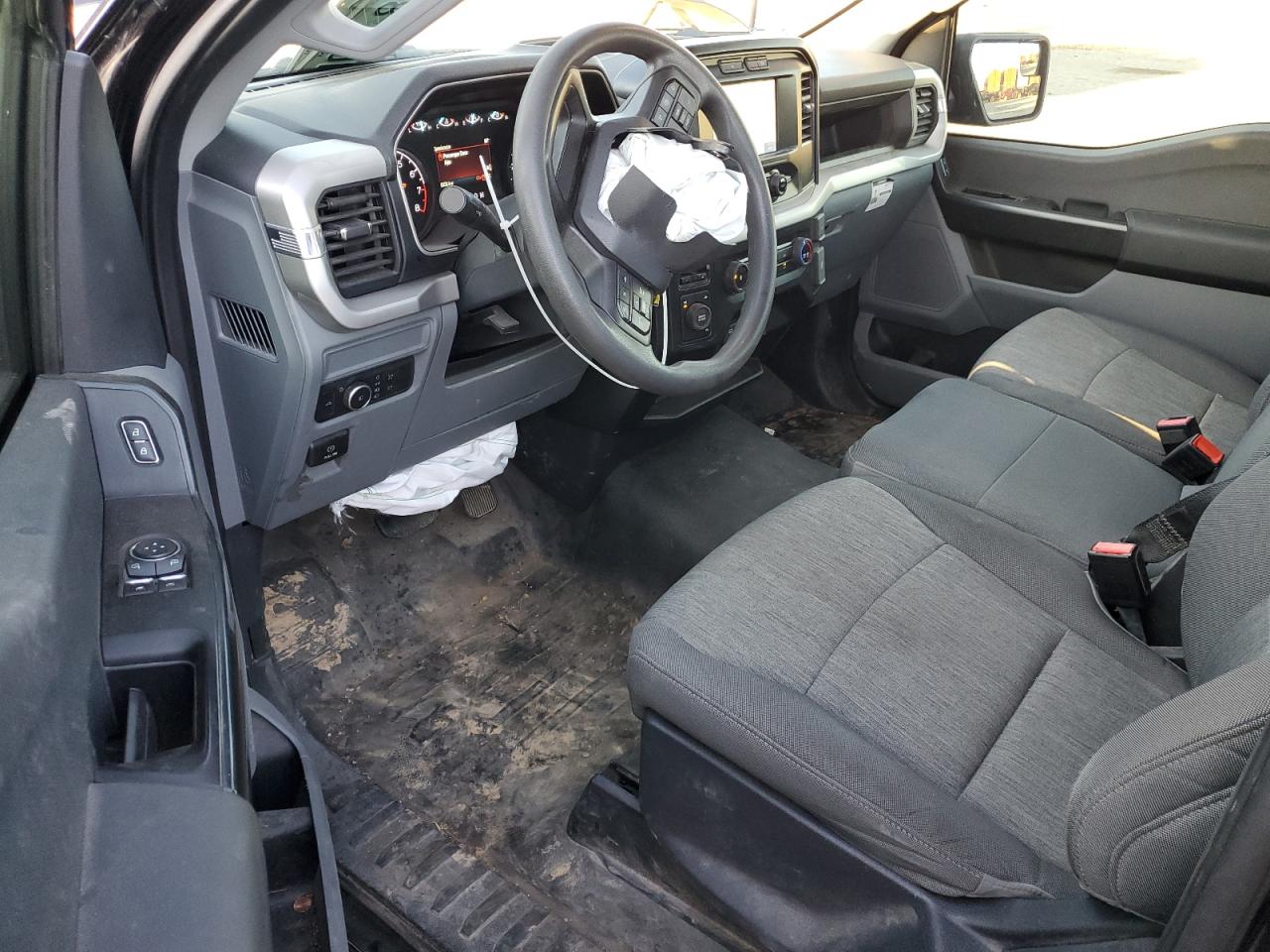 2022 FORD F150  VIN:1FTMF1E52NKE30280