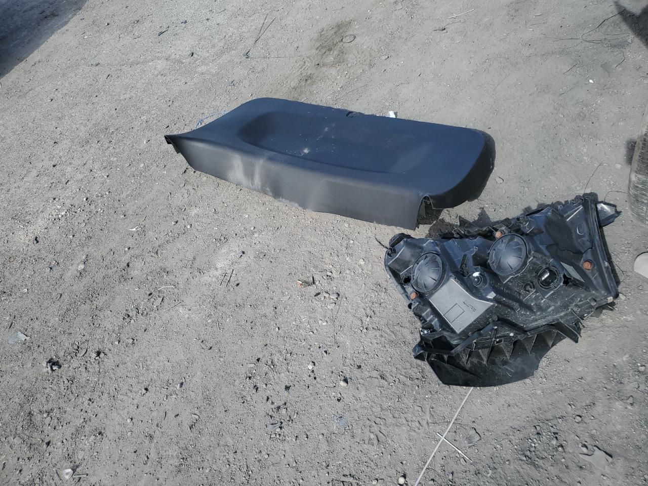 2022 CHEVROLET EQUINOX LT VIN:3GNAXKEV5NL205332