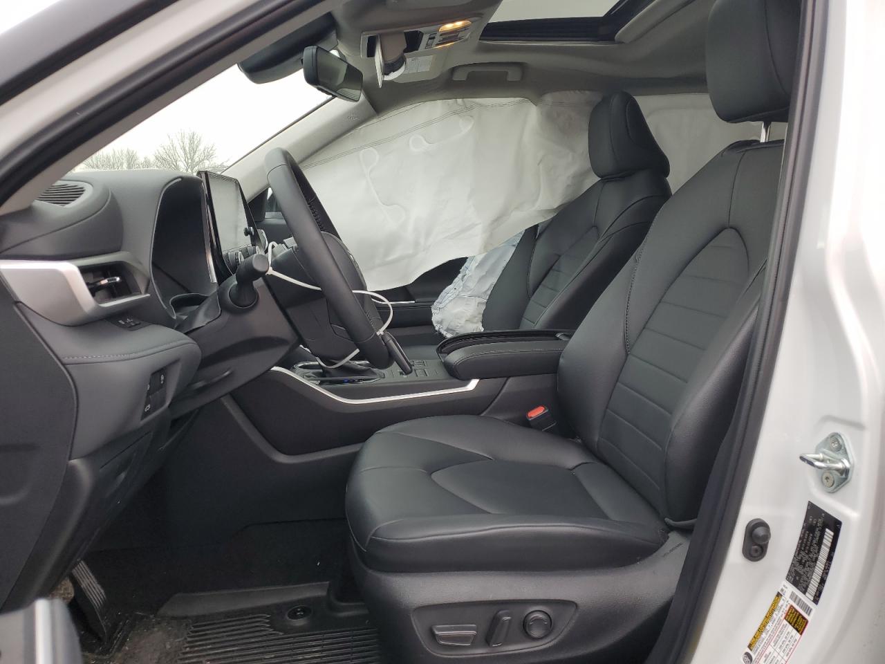 2024 TOYOTA HIGHLANDER LE VIN:5TDKDRBH0RS567307