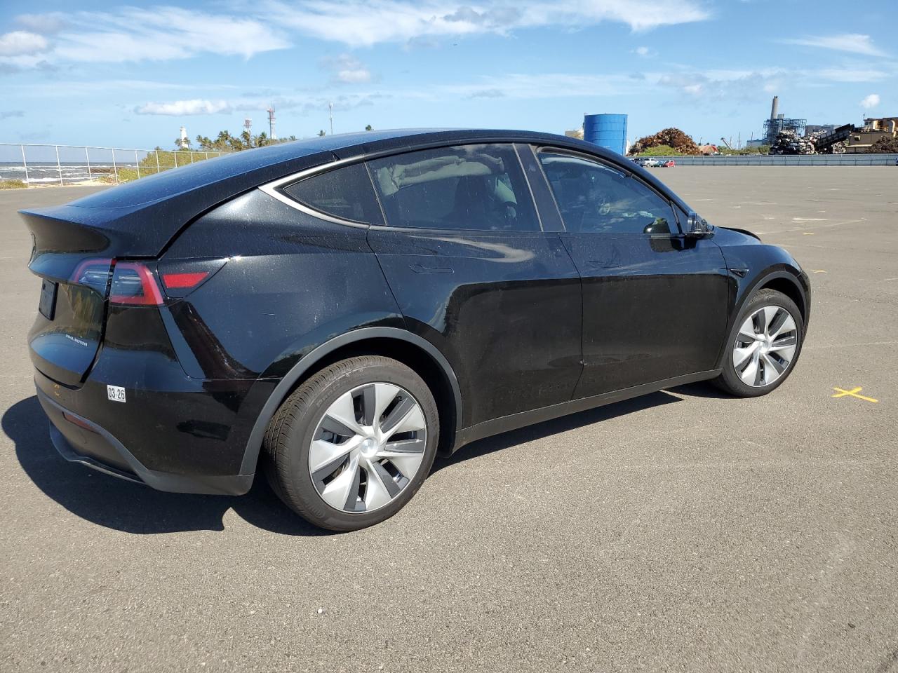 2024 TESLA MODEL Y  VIN:7SAYGDEE2RF004613