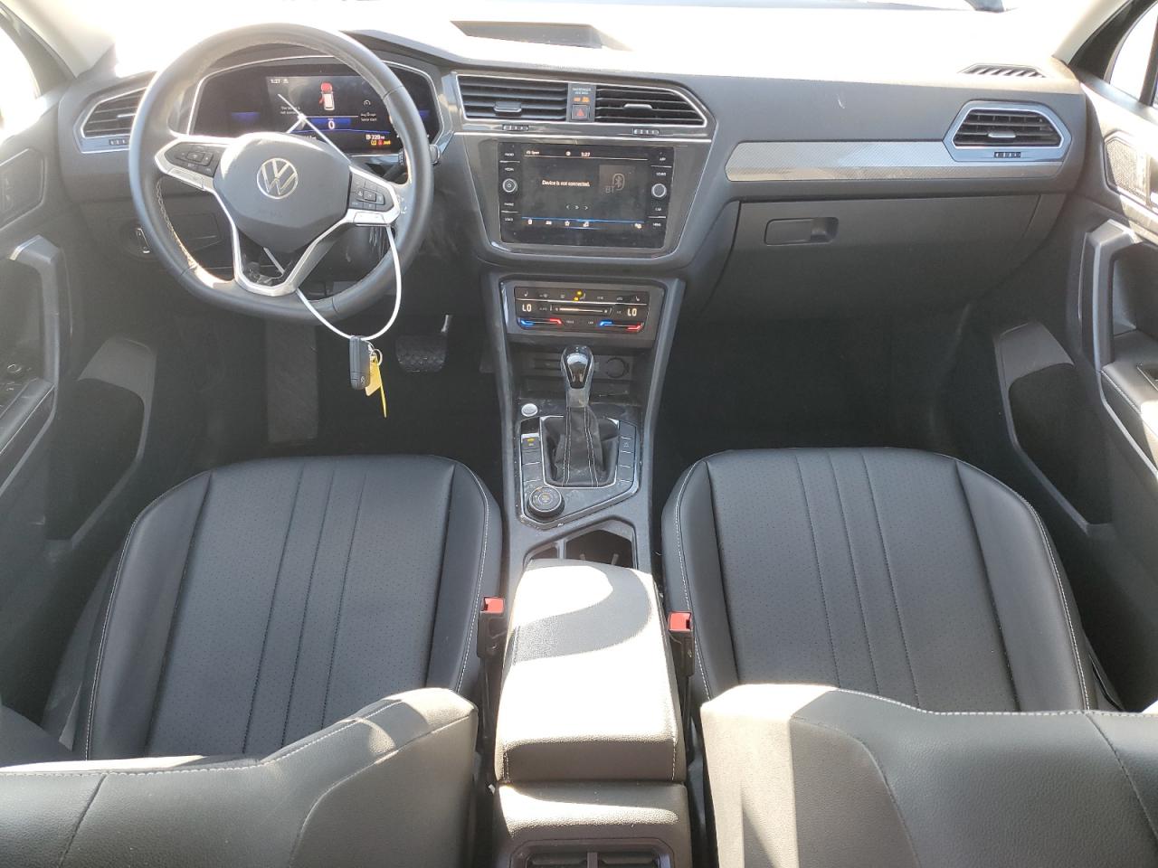 2023 VOLKSWAGEN TIGUAN SE VIN:3VVMB7AX4PM004027