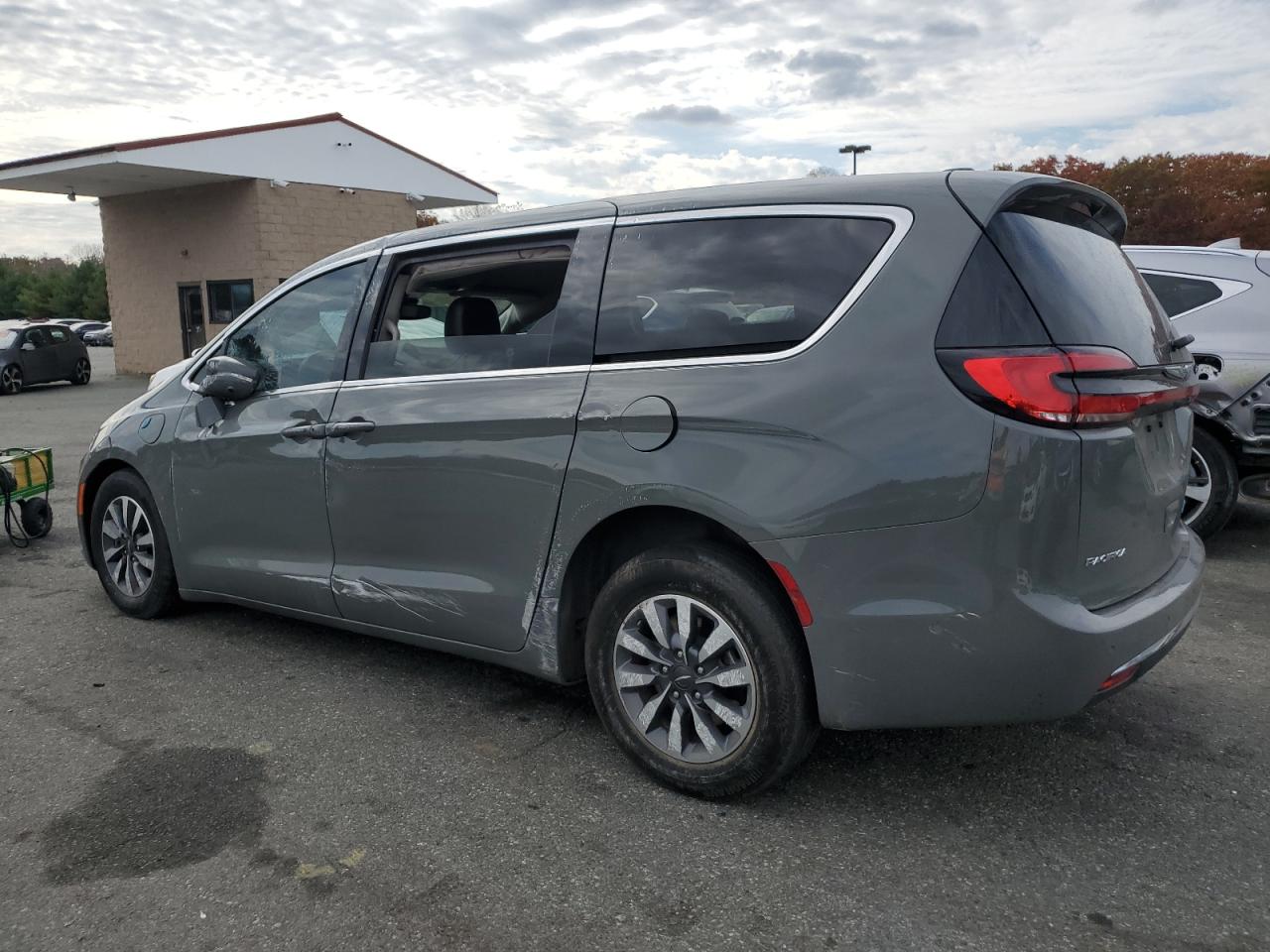 2022 CHRYSLER PACIFICA HYBRID TOURING L VIN:2C4RC1L76NR124235