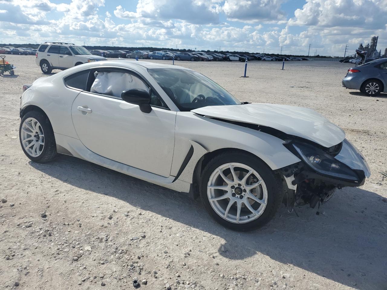 2023 TOYOTA GR 86  VIN:JF1ZNBC11P8756477