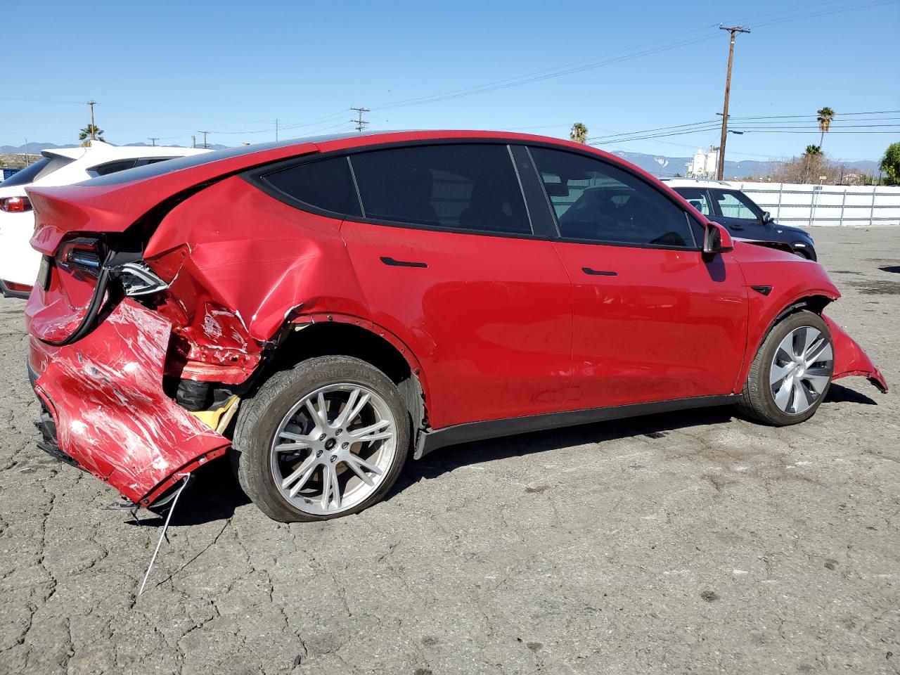 2023 TESLA MODEL Y  VIN:7SAYGDEE4PA042905