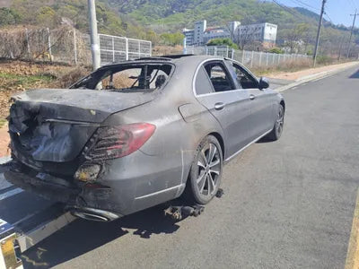 2019 Mercedes-Benz E 300 VIN: