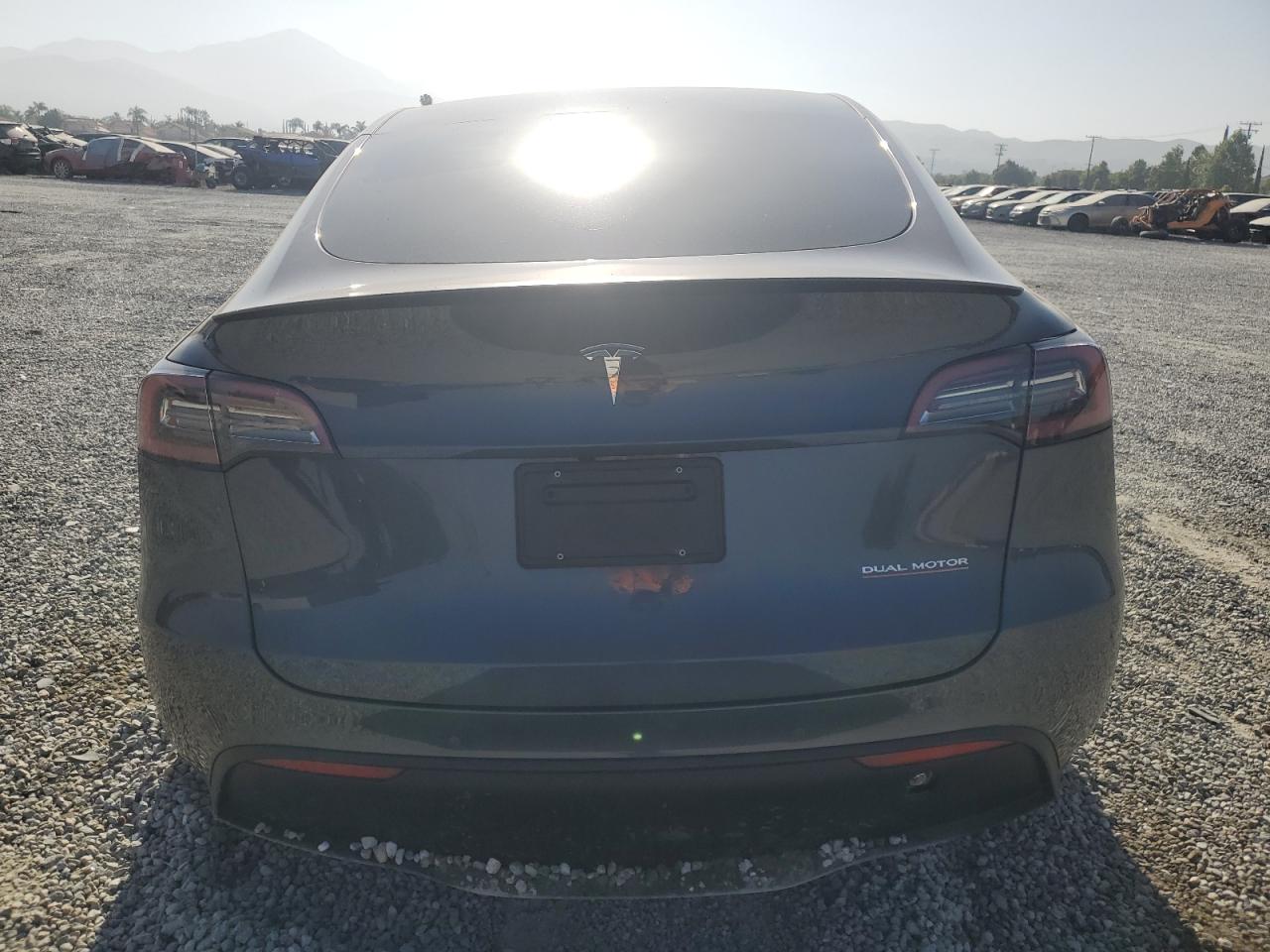 2022 TESLA MODEL Y  VIN:7SAYGDEF7NF491861