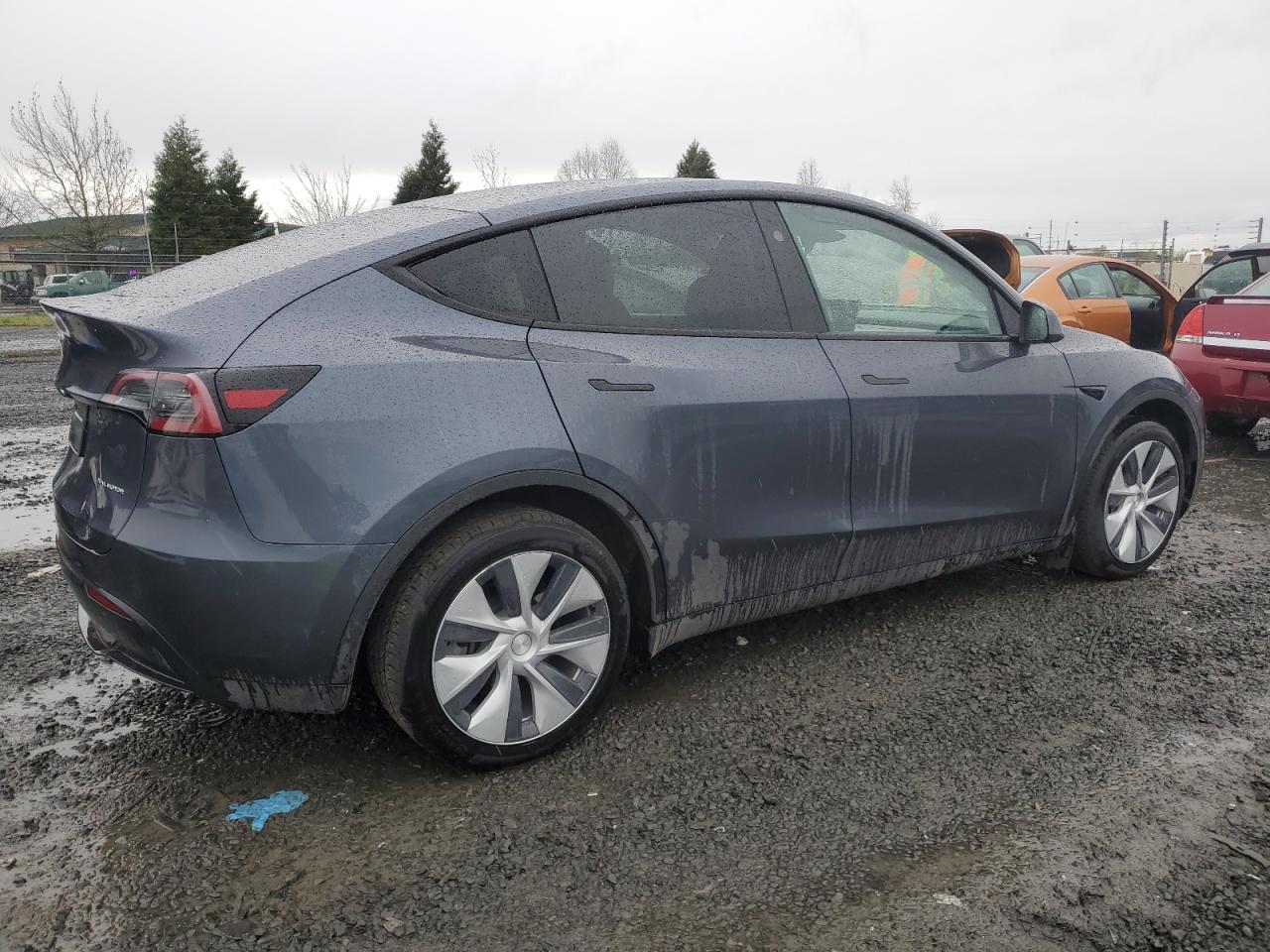 2023 TESLA MODEL Y  VIN:7SAYGDEE2PF879560