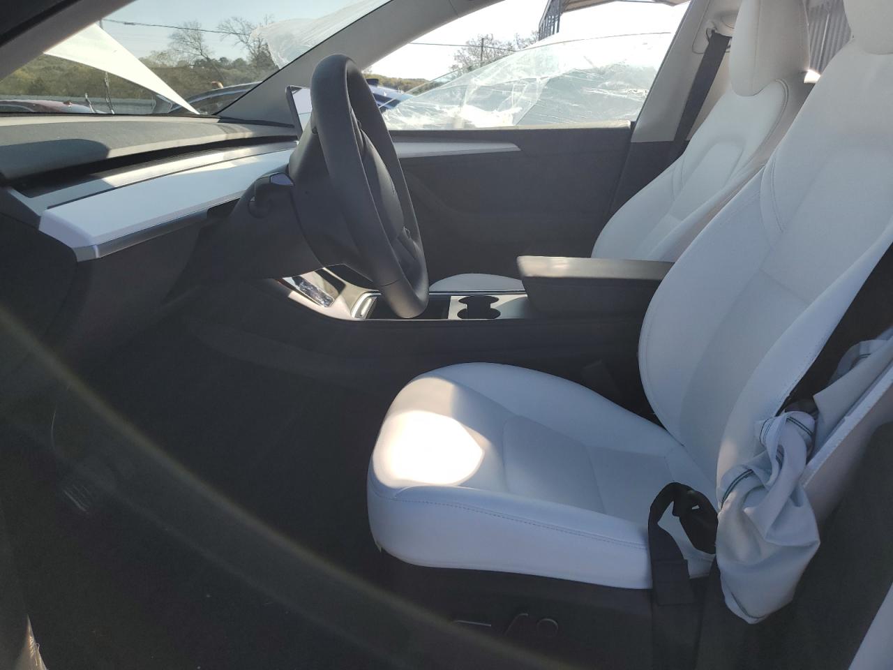 2023 TESLA MODEL Y  VIN:7SAYGDEE0PA196169