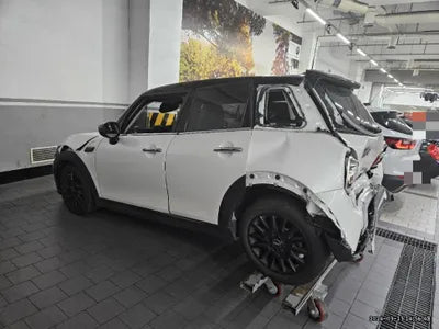 2023 MINI Cooper VIN: