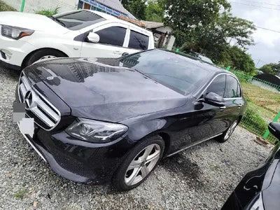 2017 Mercedes-Benz E 220 VIN: