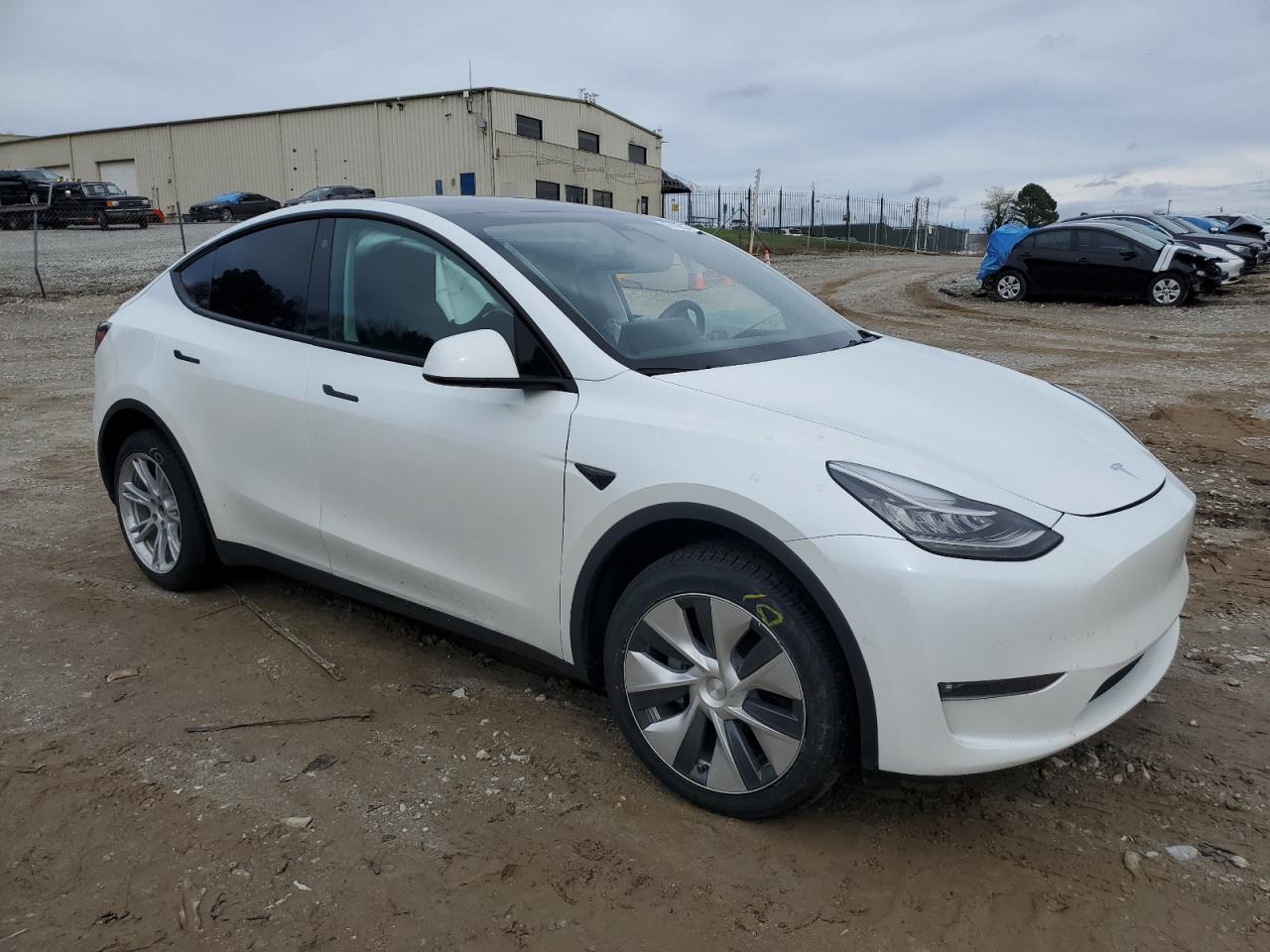 2022 TESLA MODEL Y  VIN:7SAYGDEE1NF339288