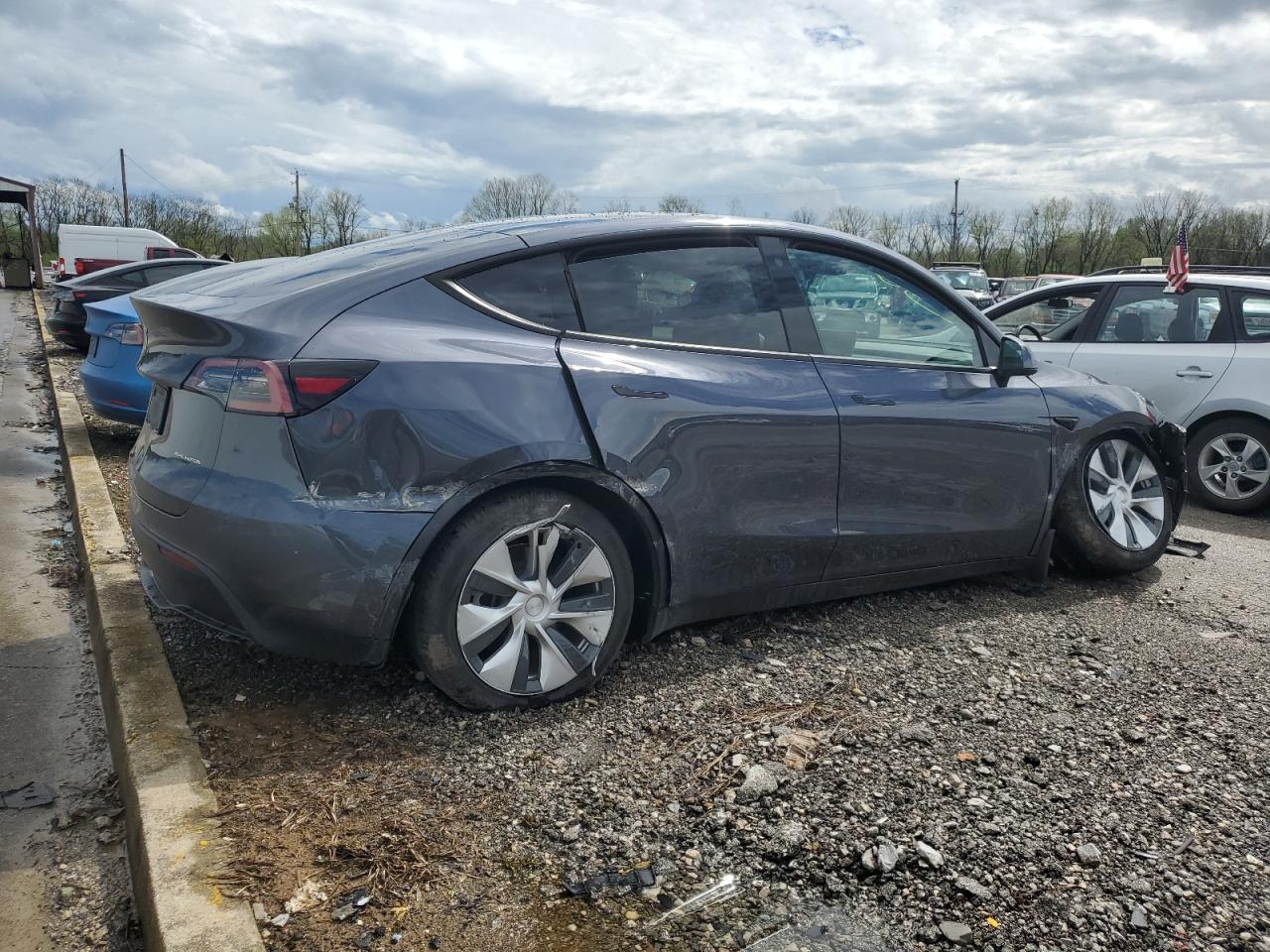 2022 TESLA MODEL Y  VIN:7SAYGDEE5NF445890