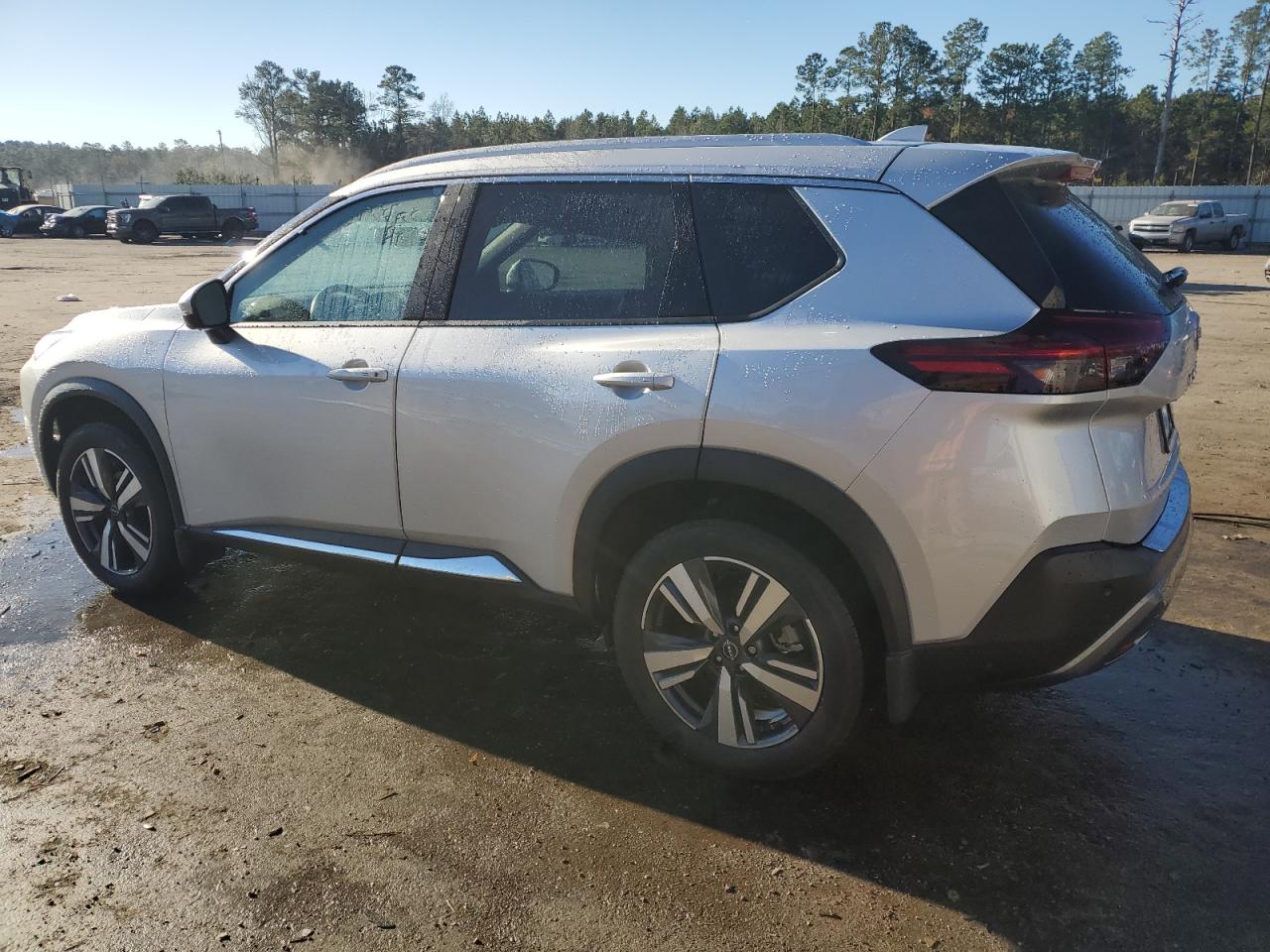 2022 NISSAN ROGUE SL VIN:5N1BT3CB7NC693682