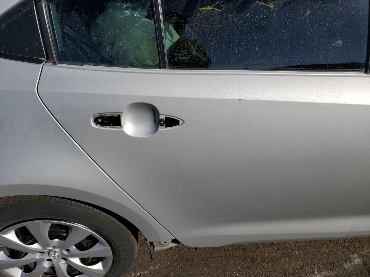 2022 TOYOTA COROLLA LE VIN:5YFEPMAE0NP305739