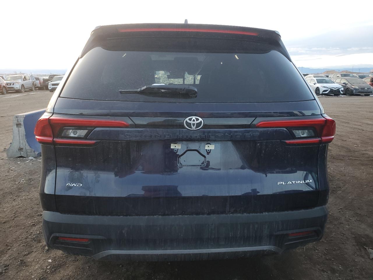 2024 TOYOTA GRAND HIGHLANDER XLE VIN:5TDAAAB59RS017020