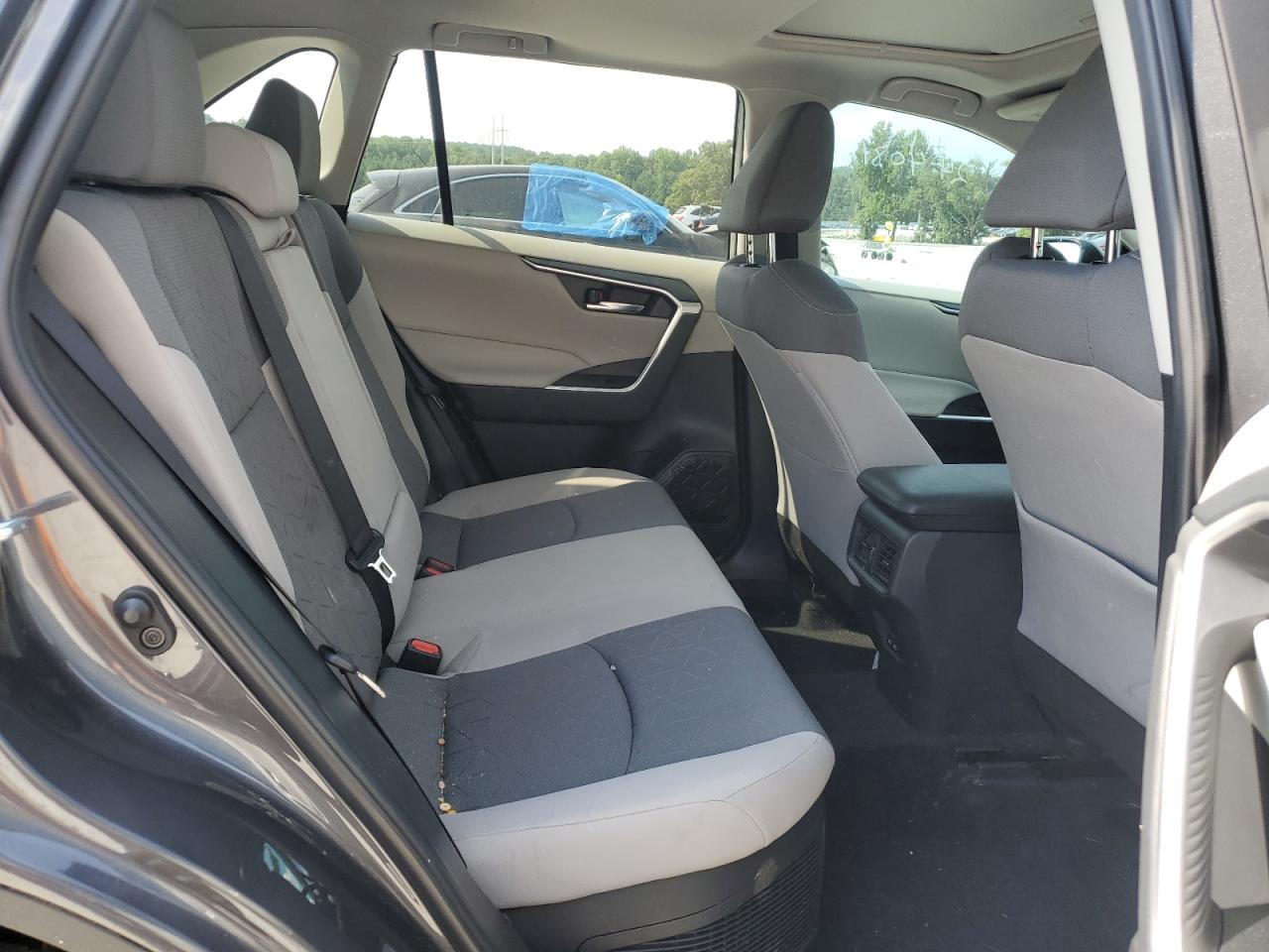 2022 TOYOTA RAV4 XLE VIN:2T3RWRFV9NW133050