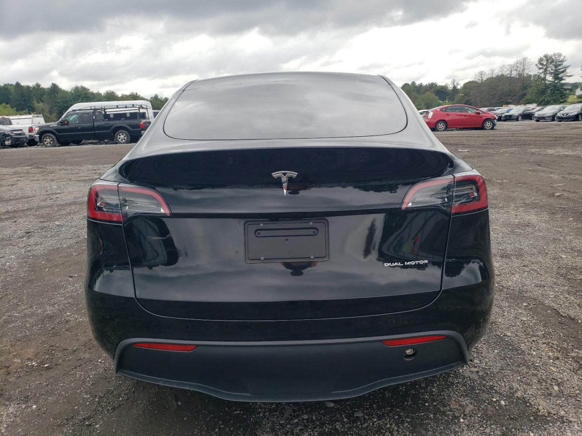 2023 TESLA MODEL Y VIN:7SAYGDEE9PF867955