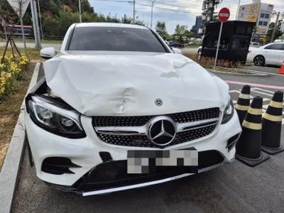 2019 Mercedes-Benz GLC 300 VIN: