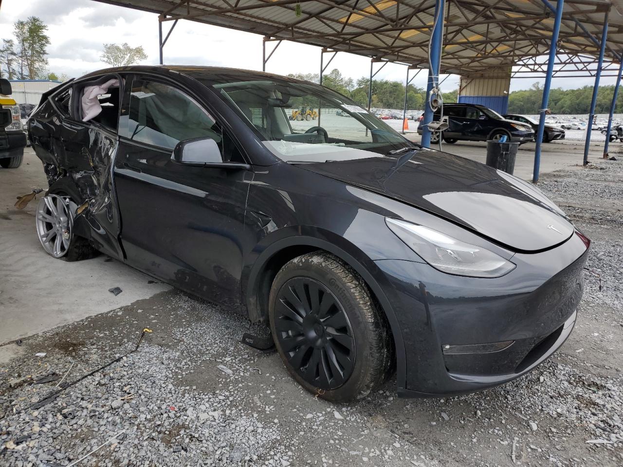 2024 TESLA MODEL Y  VIN:7SAYGAEE0RF990626