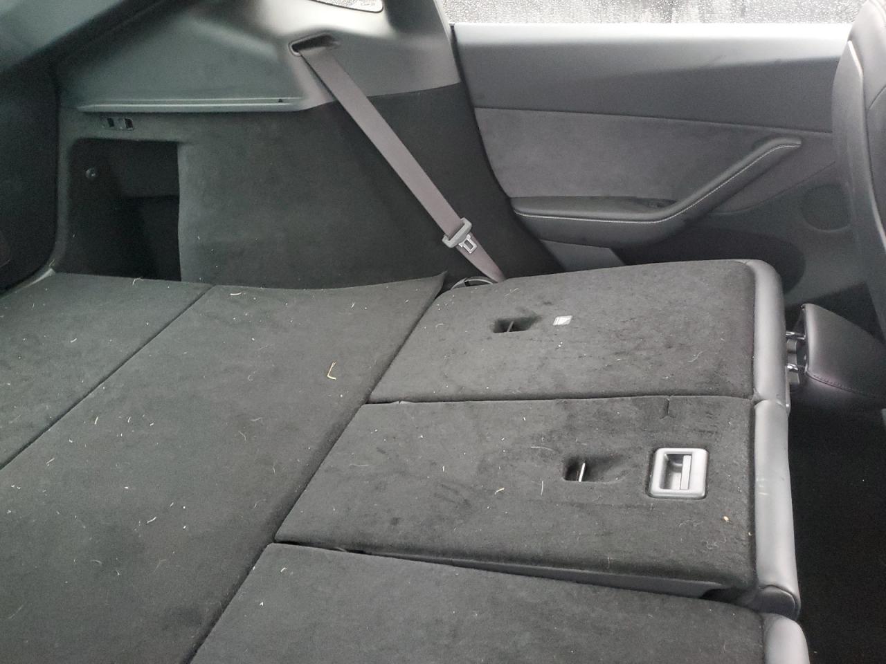 2023 TESLA MODEL Y  VIN:7SAYGDEE8PA189650