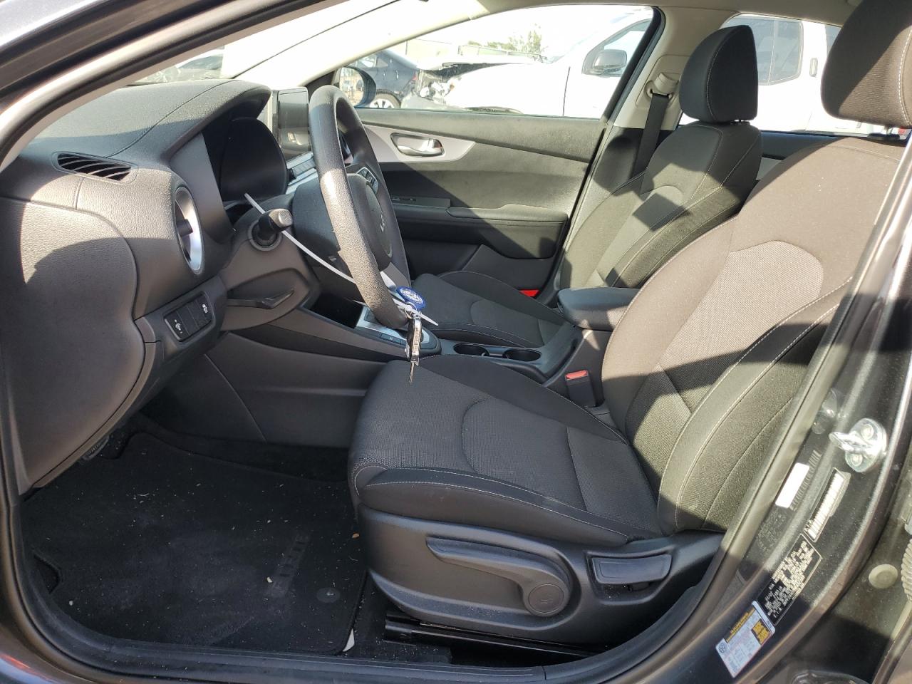 2022 KIA FORTE FE VIN:3KPF24AD7NE452359