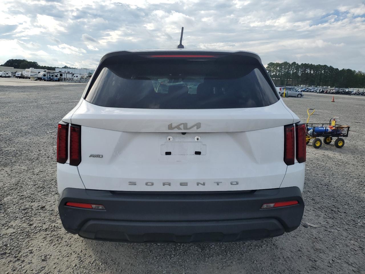 2022 KIA SORENTO LX VIN:5XYRGDLC7NG085601