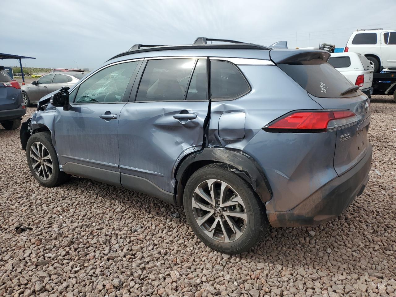 2022 TOYOTA COROLLA CROSS XLE VIN:7MUDAABG3NV038069