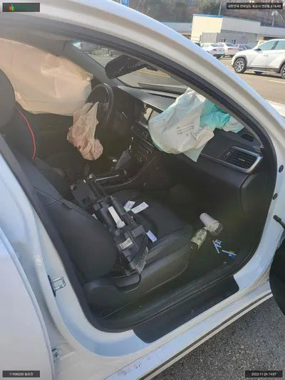 2017 Kia K5 KNAGT411BJA218042 VIN:KNAGT411BJA218042