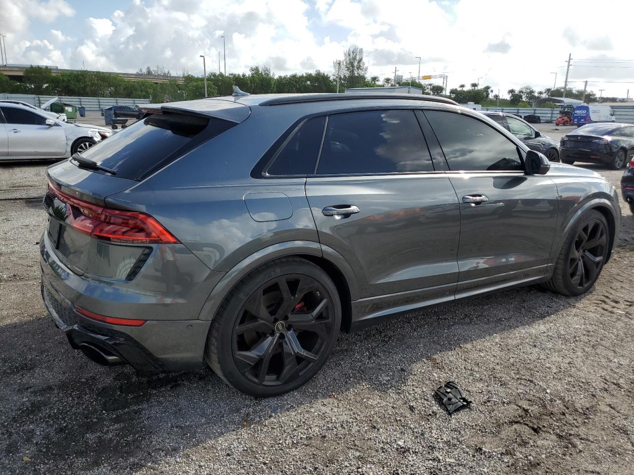 2022 AUDI RS Q8  VIN:WU1ARBF16ND009570