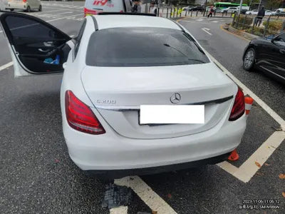 2017 Mercedes-Benz C 200 WDDWF4CB1HF584713 VIN:WDDWF4CB1HF584713