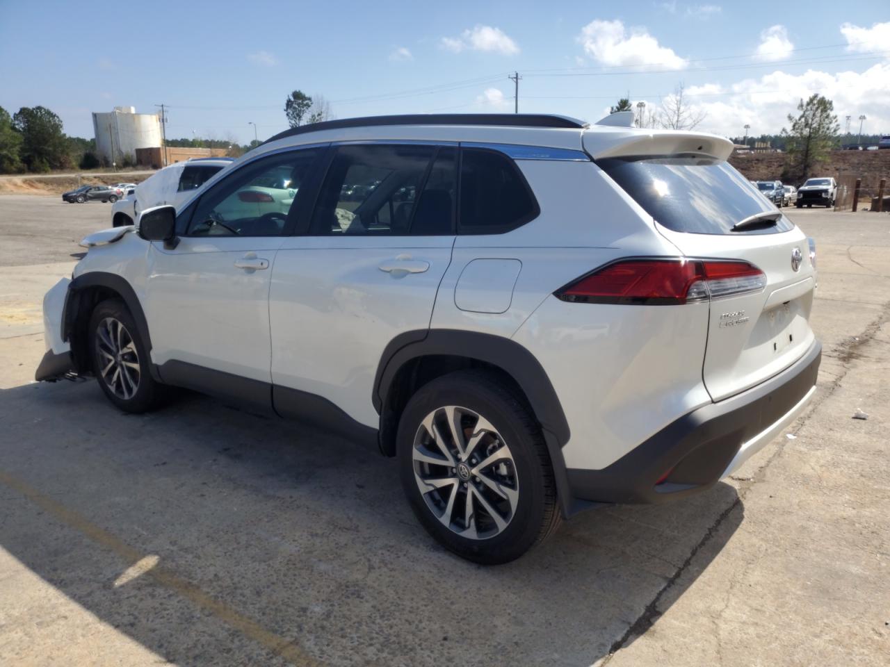 2023 TOYOTA COROLLA CROSS XLE VIN:7MUDAAAG3PV043549