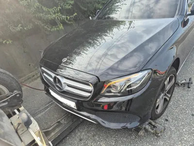 2018 Mercedes-Benz E 300 WDDZF4KB8JA461413 VIN:WDDZF4KB8JA461413