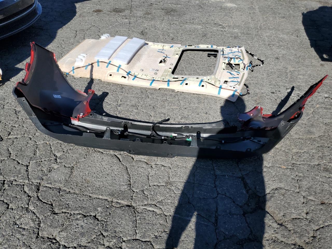 2022 TOYOTA COROLLA CROSS XLE VIN:7MUDAABG9NV024564