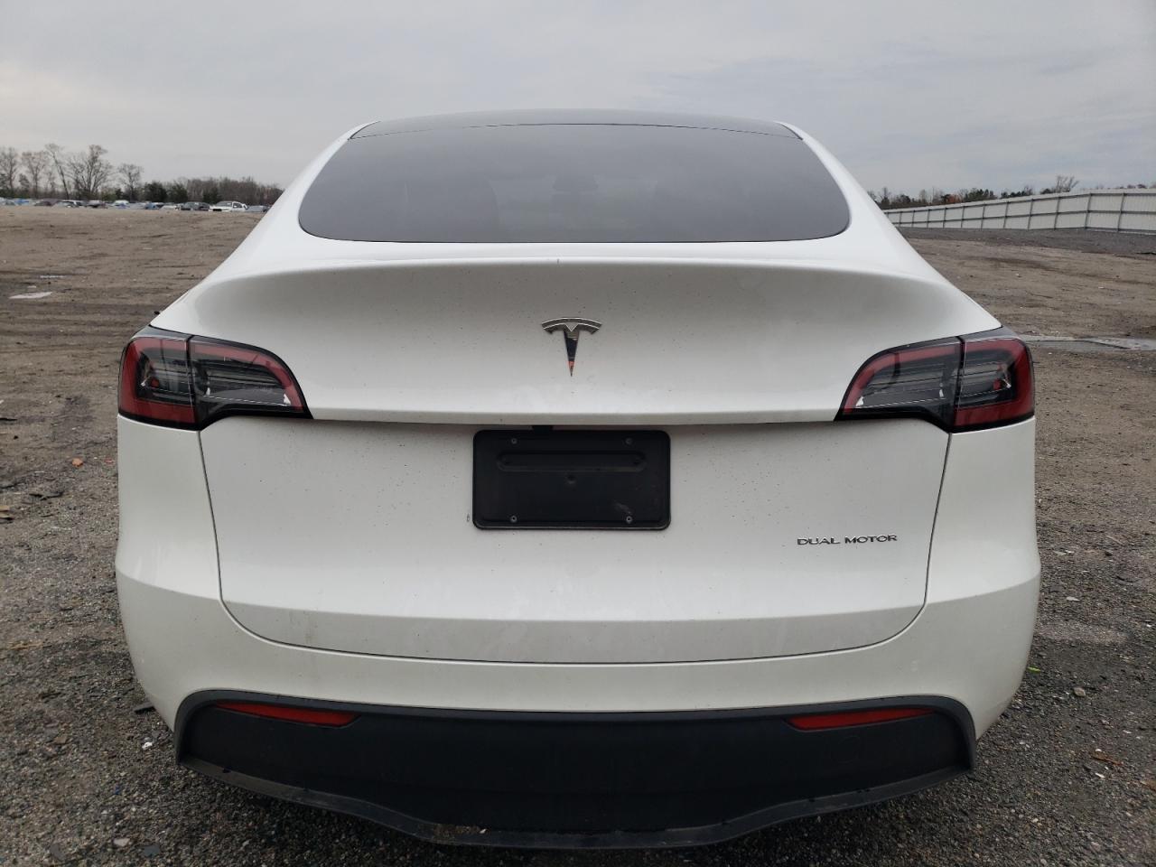 2023 TESLA MODEL Y  VIN:7SAYGAEE2PF839994