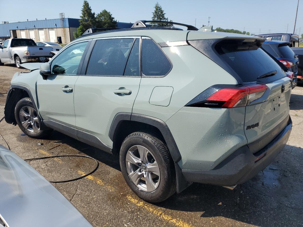 2022 TOYOTA RAV4 XLE VIN:2T3P1RFV2NW302900