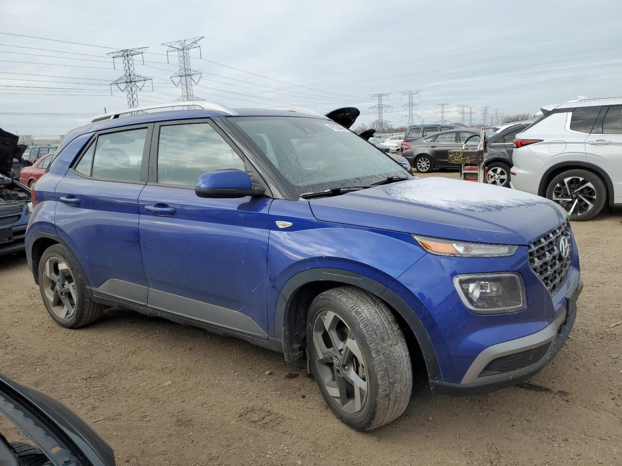 2022 HYUNDAI VENUE SEL VIN:5UX43DP02N9N17615