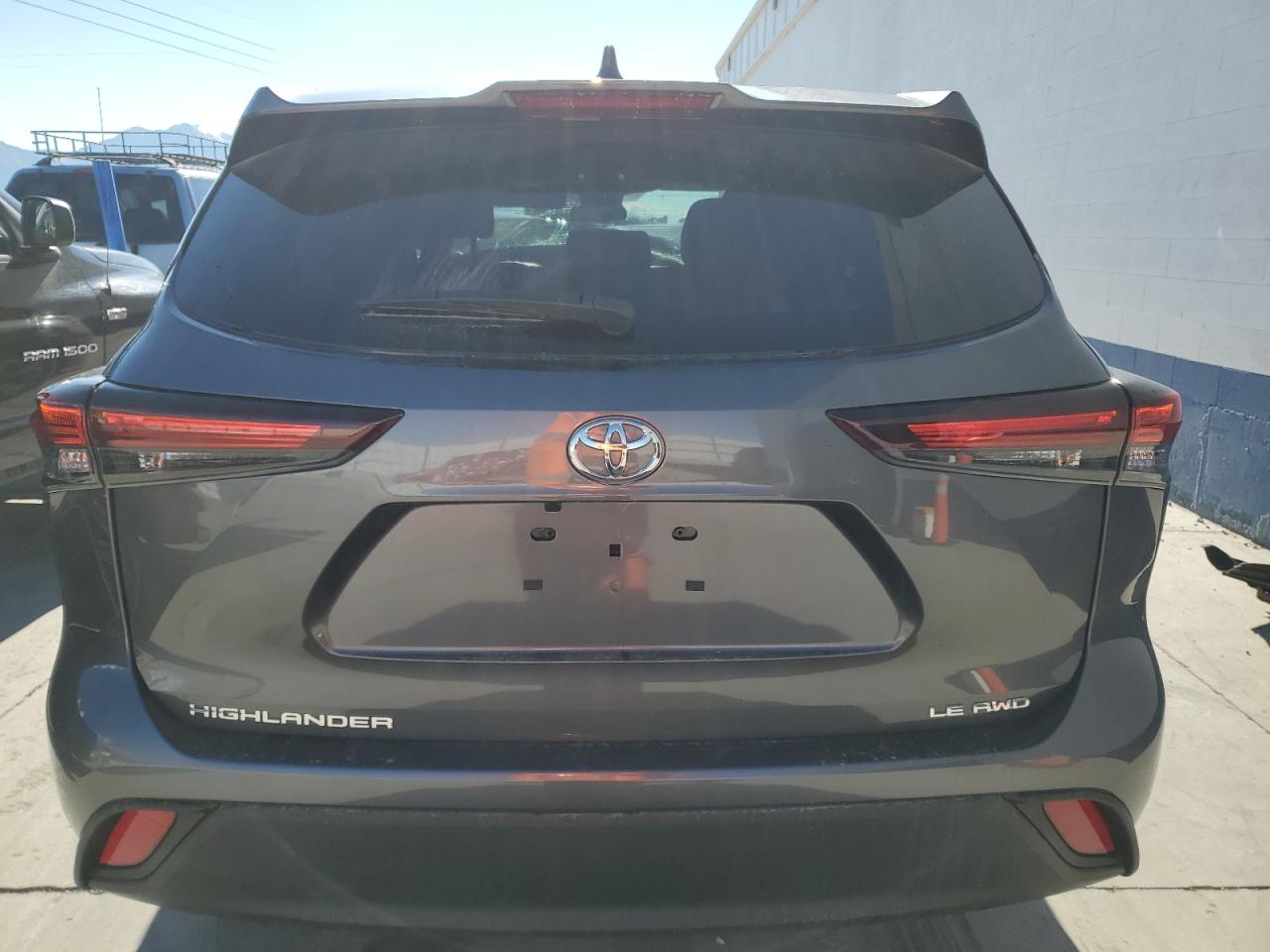 2024 TOYOTA HIGHLANDER LE VIN:5TDKDRBH0RS570675