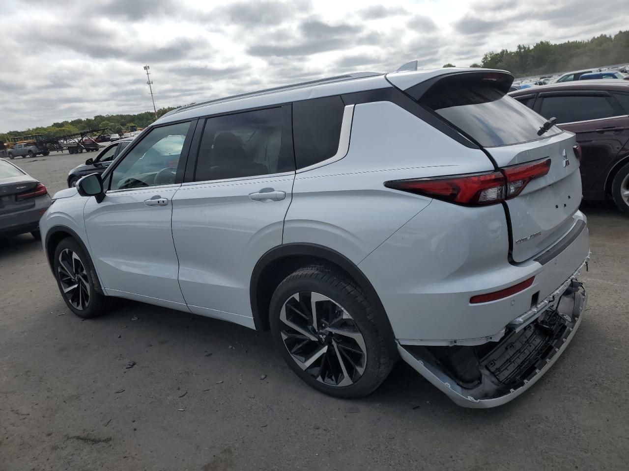 2024 MITSUBISHI OUTLANDER SEL VIN:JA4J4WA84RZ037734