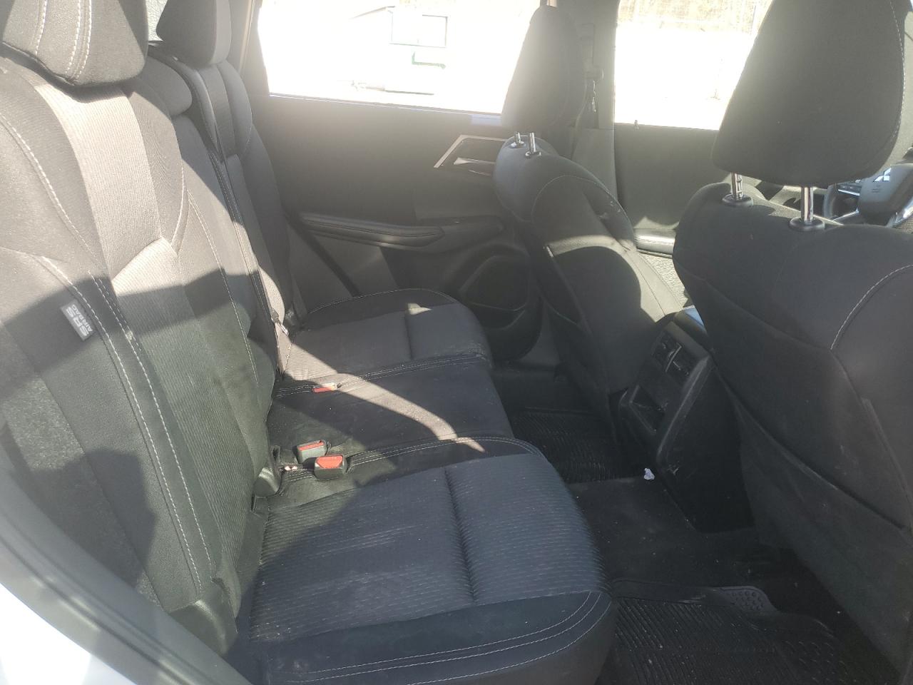 2022 MITSUBISHI OUTLANDER ES VIN:JA4J3TA82NZ063633