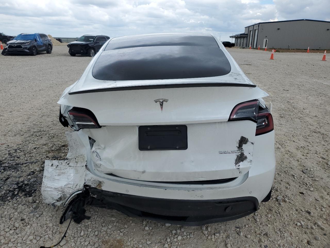2022 TESLA MODEL Y  VIN:7SAYGDEF5NF547795
