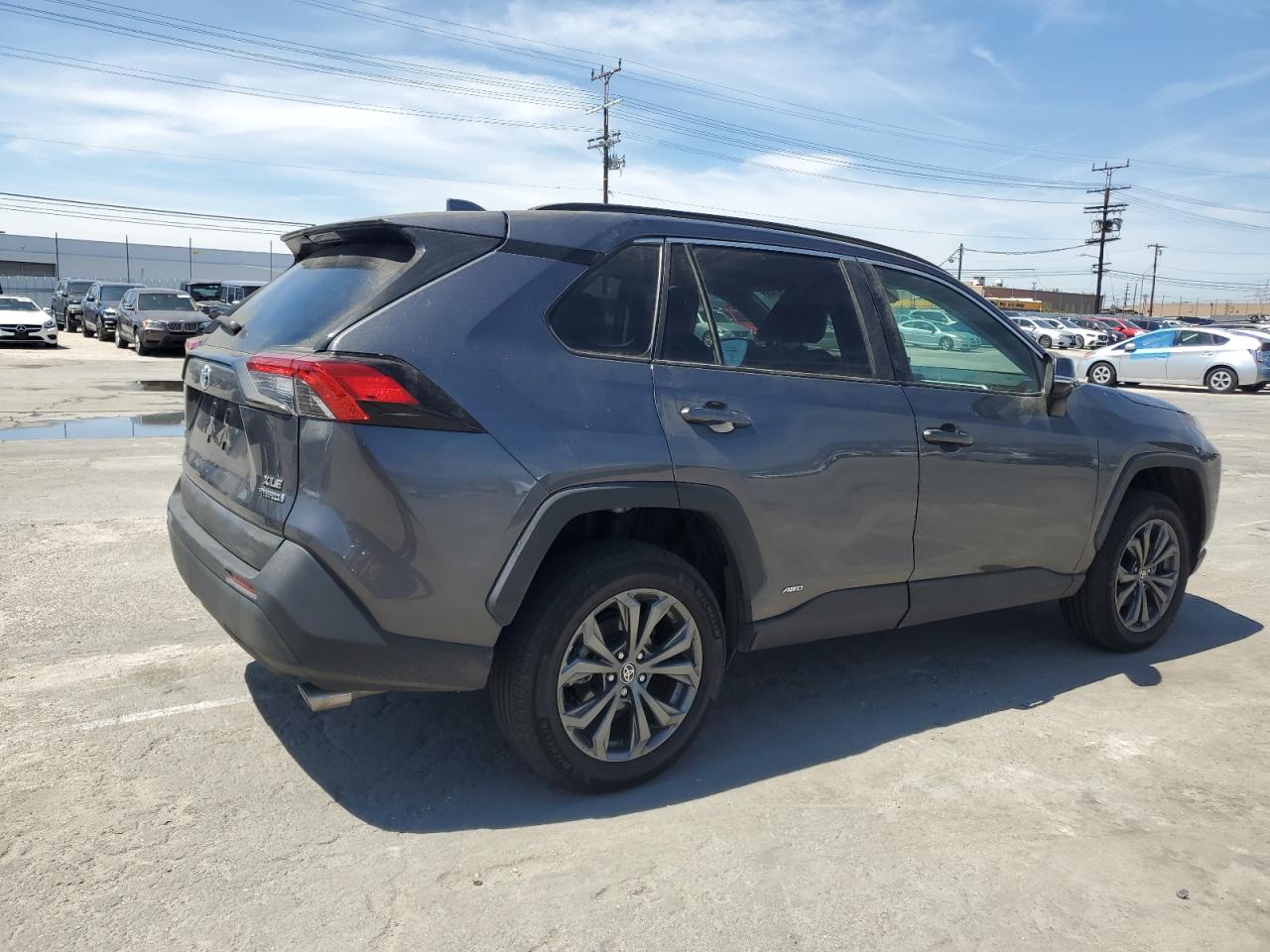 2022 TOYOTA RAV4 XLE PREMIUM VIN:4T3B6RFV1NU098893